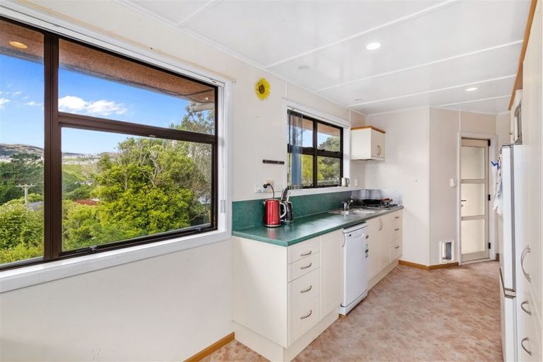 Photo of property in 21 Mark Avenue, Paparangi, Wellington, 6037