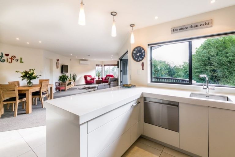 Photo of property in 34 Te Mata Peak Road, Havelock North, 4130