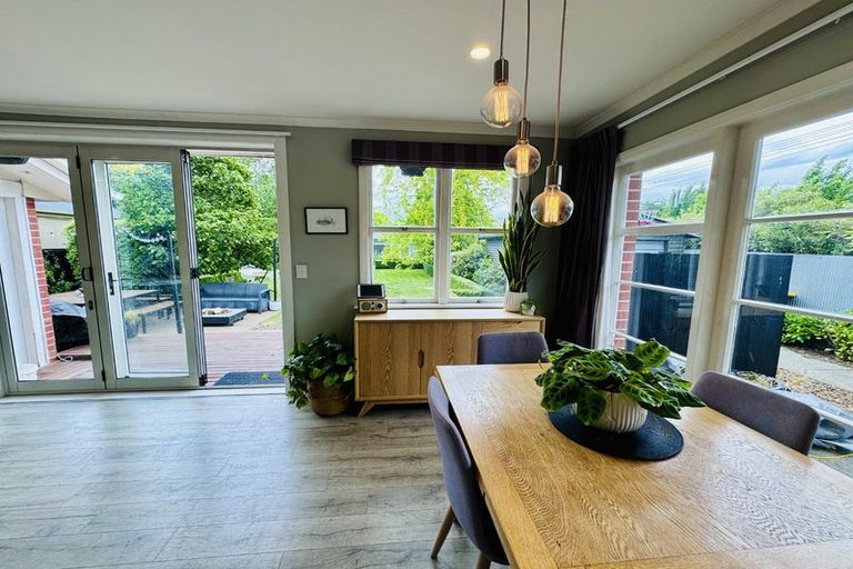 Photo of property in 21 Larch Place, Casebrook, Christchurch, 8051