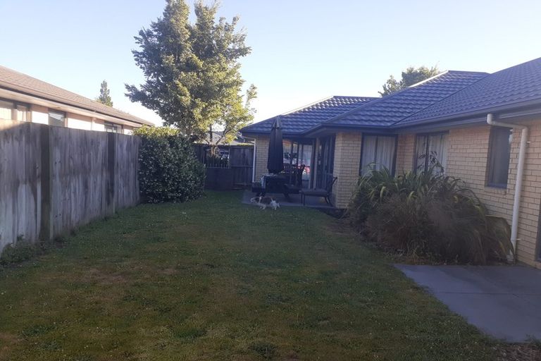 Photo of property in 8 Richard Seddon Drive, Northwood, Christchurch, 8051