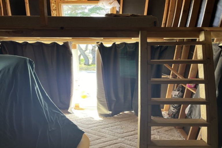 Photo of property in 14 Pukenui Drive, Mahia, 4198