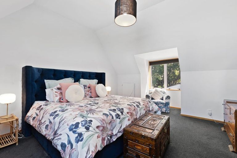 Photo of property in 18 Pyatt Place, Redwood, Christchurch, 8051