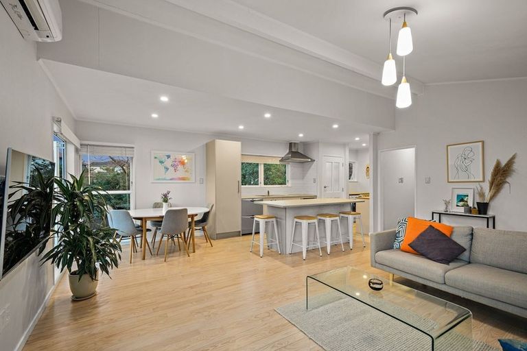 Photo of property in 36 Universal Drive, Henderson, Auckland, 0610