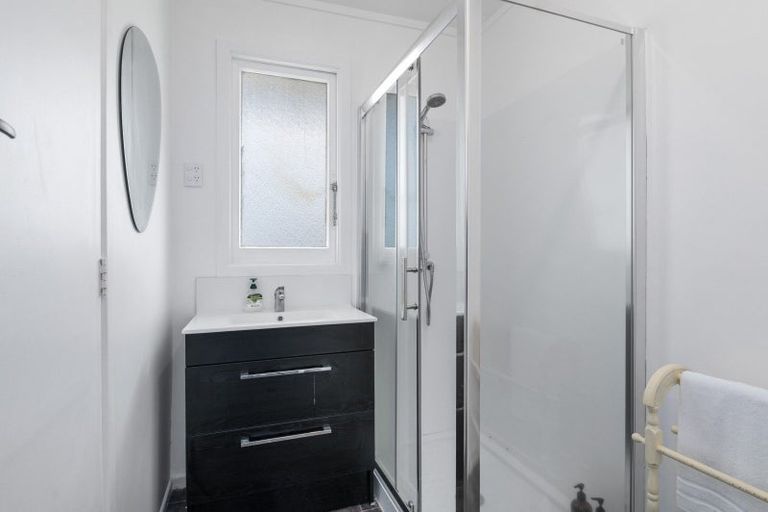 Photo of property in 24 Konene Street, Utuhina, Rotorua, 3015