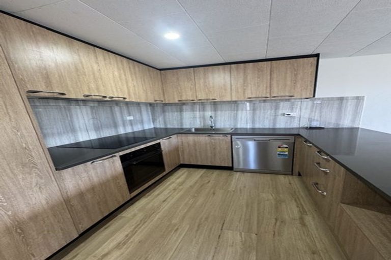 Photo of property in 37 Metcalfe Road, Ranui, Auckland, 0612