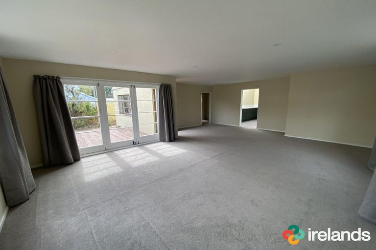 Photo of property in 25 Shaw Avenue, New Brighton, Christchurch, 8083