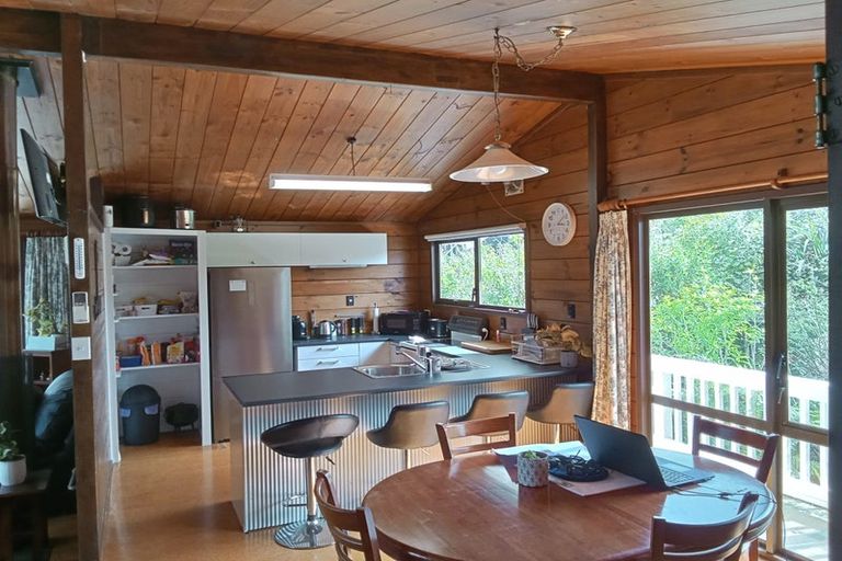 Photo of property in 72a Moon Ridge Road, Moonshine Valley, Porirua, 5381