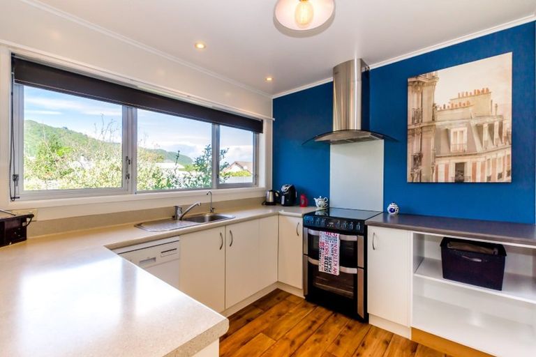 Photo of property in 34 Sylvan Avenue, Waikanae, 5036