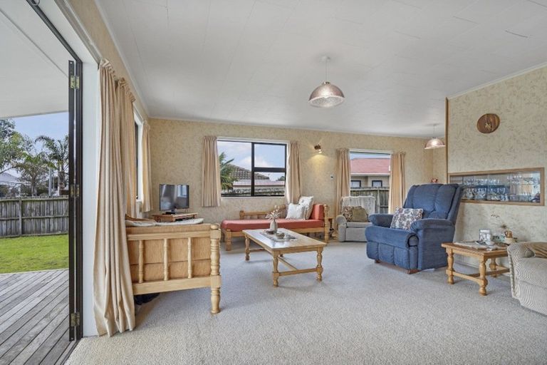 Photo of property in 105 Chartwell Avenue, Whangamata, 3620