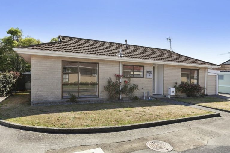 Photo of property in 3/30 Leighton Avenue, Waiwhetu, Lower Hutt, 5010