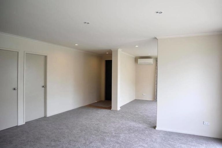 Photo of property in 16 Te Manatu Drive, Huntington, Hamilton, 3210