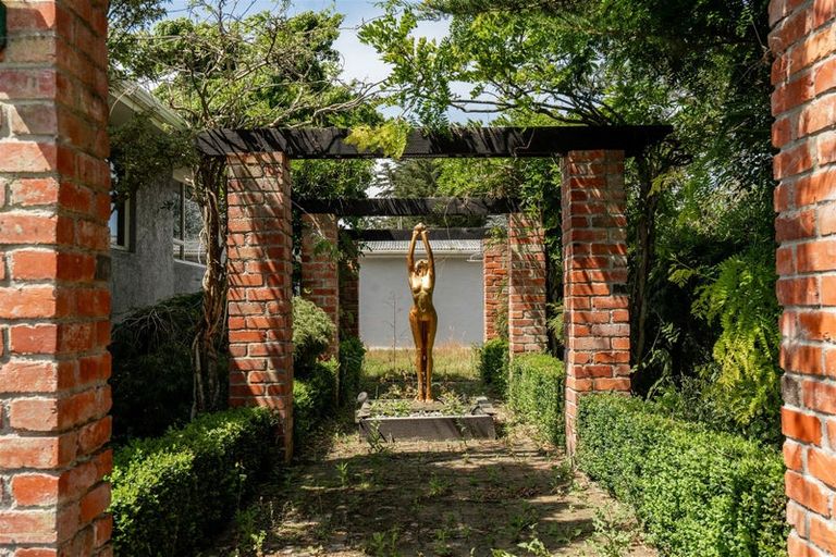 Photo of property in 41 Toko Mouth Road, Milton, 9220