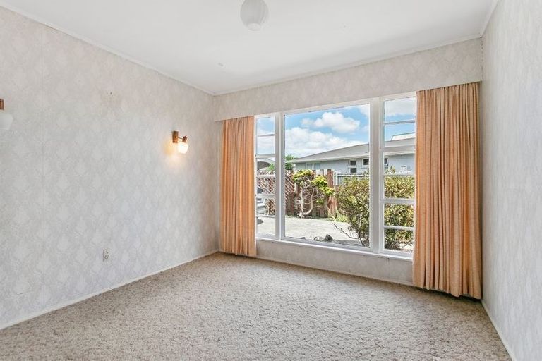 Photo of property in 57 Fernaig Street, Papakura, 2110