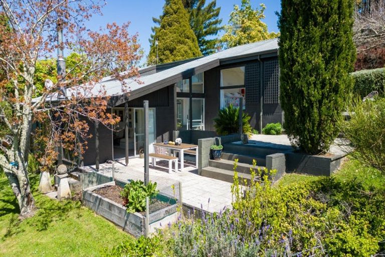 Photo of property in 14 Ballantyne Place, Poraiti, Napier, 4182