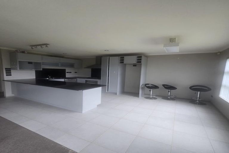 Photo of property in 31 Cape Vista Crescent, Pukekohe, 2120