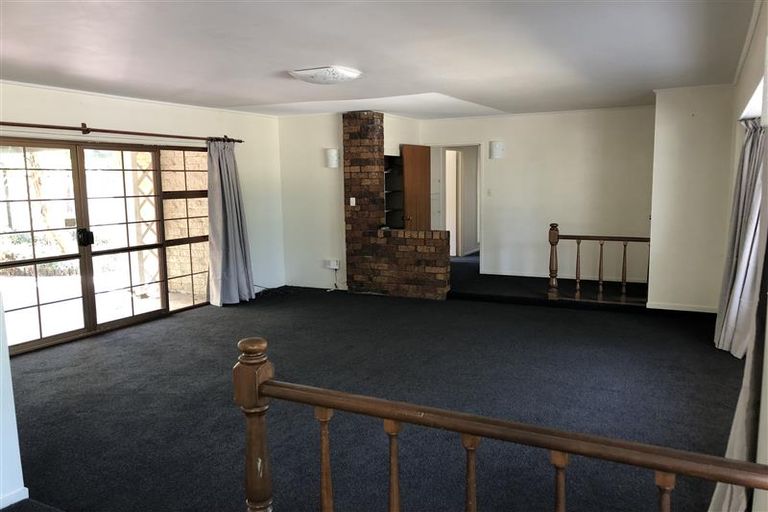 Photo of property in 2a Matuhi Rise, Henderson, Auckland, 0612