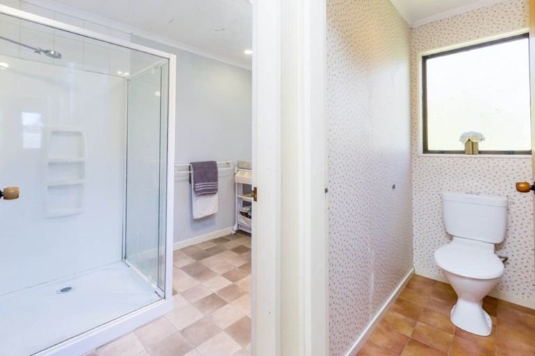 Photo of property in 10 Johnswood Grove, Clouston Park, Upper Hutt, 5018