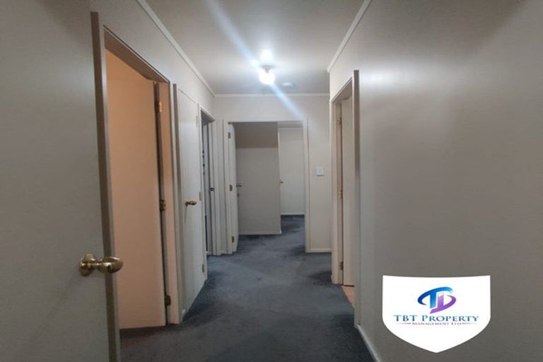 Photo of property in 3/240 Pakuranga Road, Pakuranga Heights, Auckland, 2010