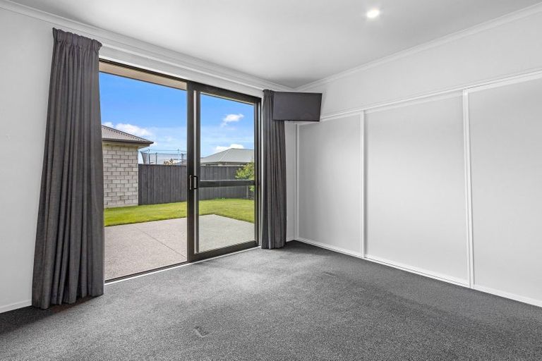 Photo of property in 22 George West Square West, Wigram, Christchurch, 8025