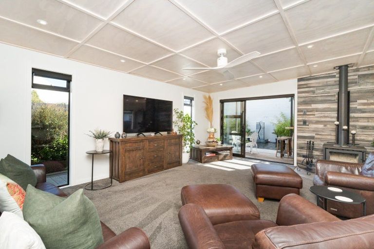 Photo of property in 44 Limbrick Street, Terrace End, Palmerston North, 4410