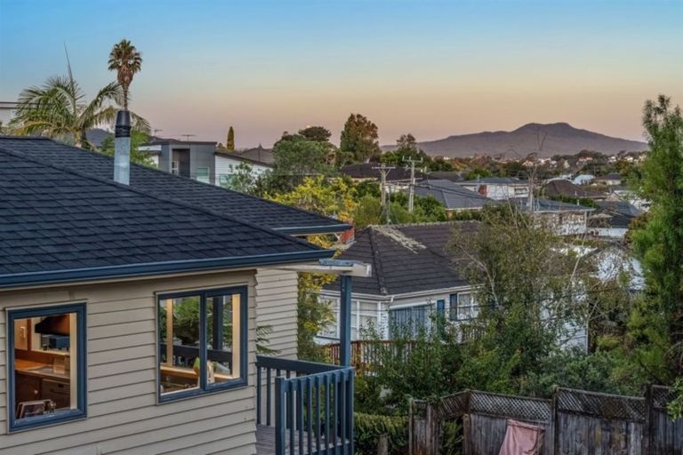 Photo of property in 20 Belmont Terrace, Milford, Auckland, 0620