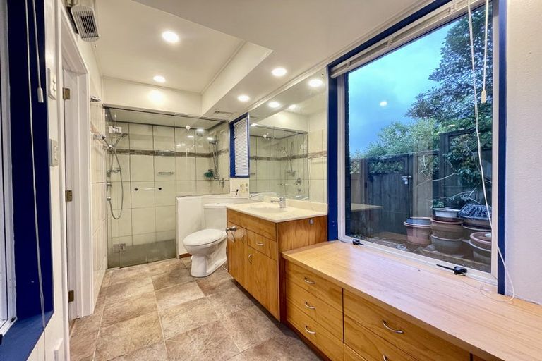 Photo of property in 12 Manu Place, Pinehill, Auckland, 0632