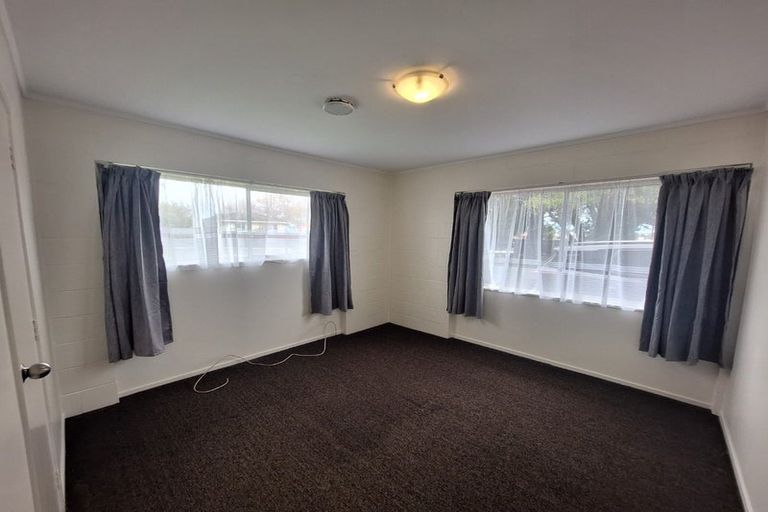 Photo of property in 1/90 Kenderdine Road, Papatoetoe, Auckland, 2025