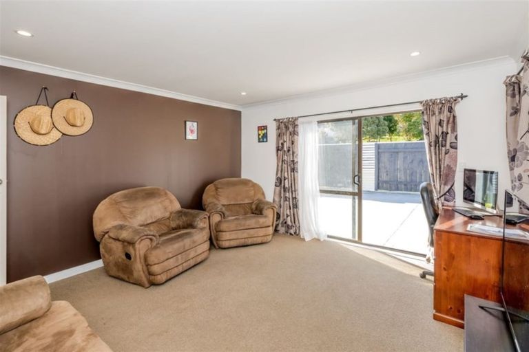 Photo of property in 21 Read Street, Levin, 5510