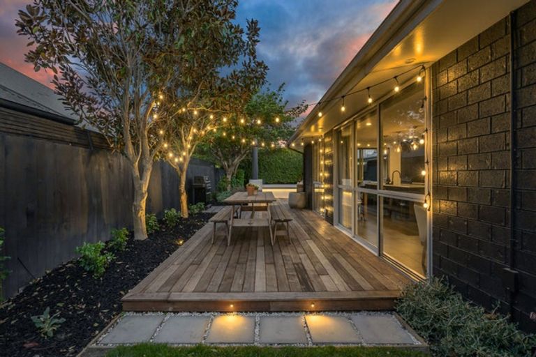 Photo of property in 14 Riverwood Boulevard, Redwood, Christchurch, 8051