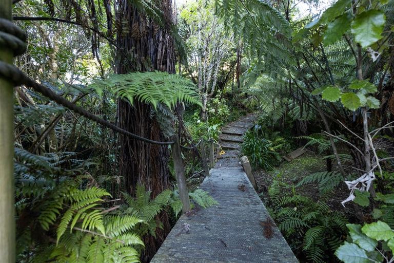 Photo of property in 659 Queen Charlotte Drive, Havelock, Picton, 7281