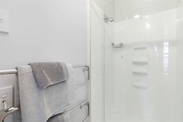 Photo of property in 28 Brabourne Street, Hillsborough, Christchurch, 8022