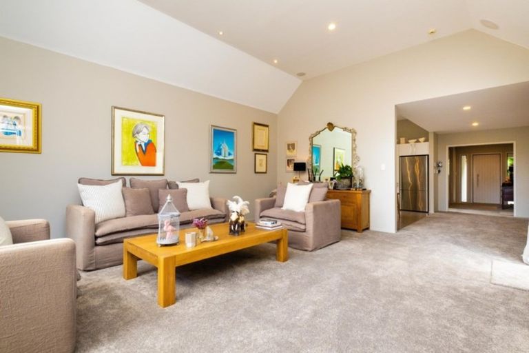 Photo of property in 64 Greenwood Road, Havelock North, 4130