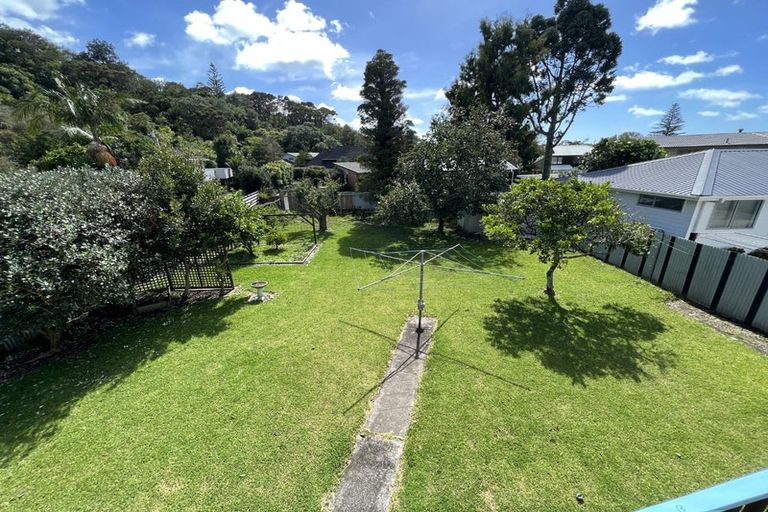 Photo of property in 56 Cochrane Avenue, Arkles Bay, Whangaparaoa, 0932