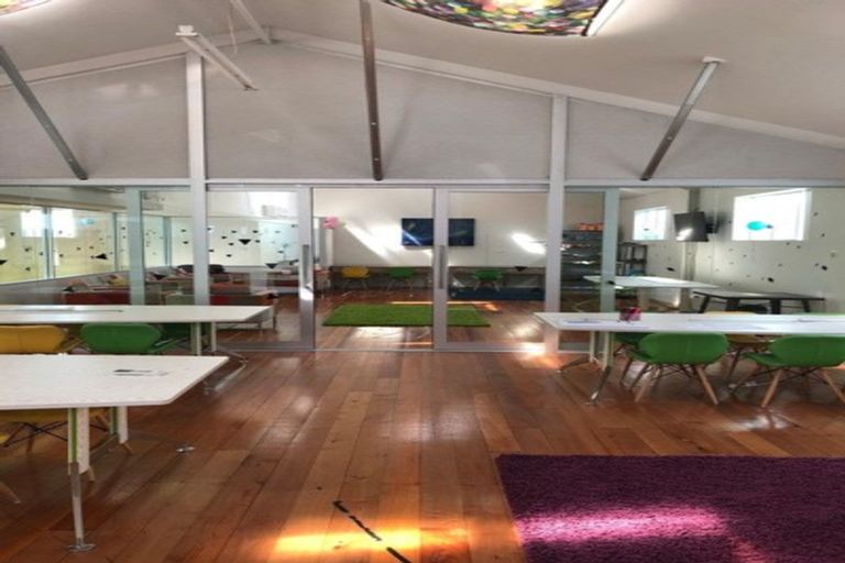 Photo of property in 24 Walker Street, East Gore, Gore, 9710