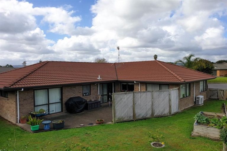 Photo of property in 7 Beverage Place, Rosehill, Papakura, 2113