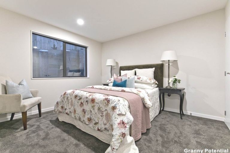 Photo of property in 40 Takurua Terrace, Orewa, 0931