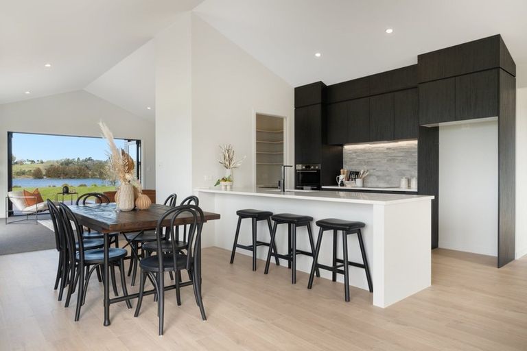 Photo of property in 16 Te Ara O Tahataharoa, Te Puna, Tauranga, 3176