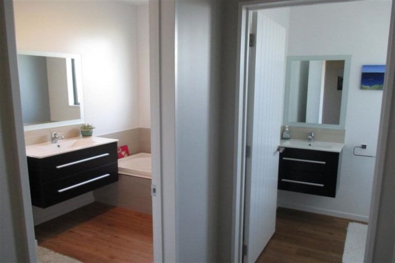 Photo of property in 43 Te Whenu Crescent, Marshland, Christchurch, 8083