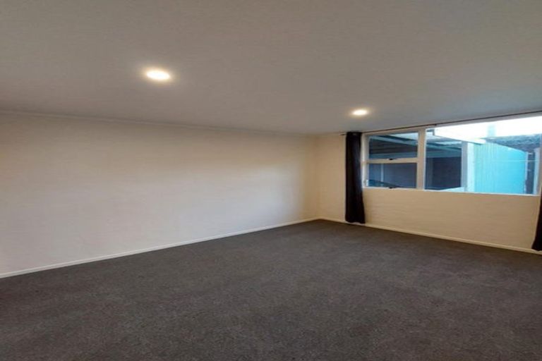 Photo of property in 1/58 Paynters Avenue, Strandon, New Plymouth, 4312