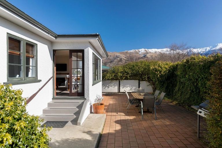 Photo of property in 65 Helwick Street, Wanaka, 9305