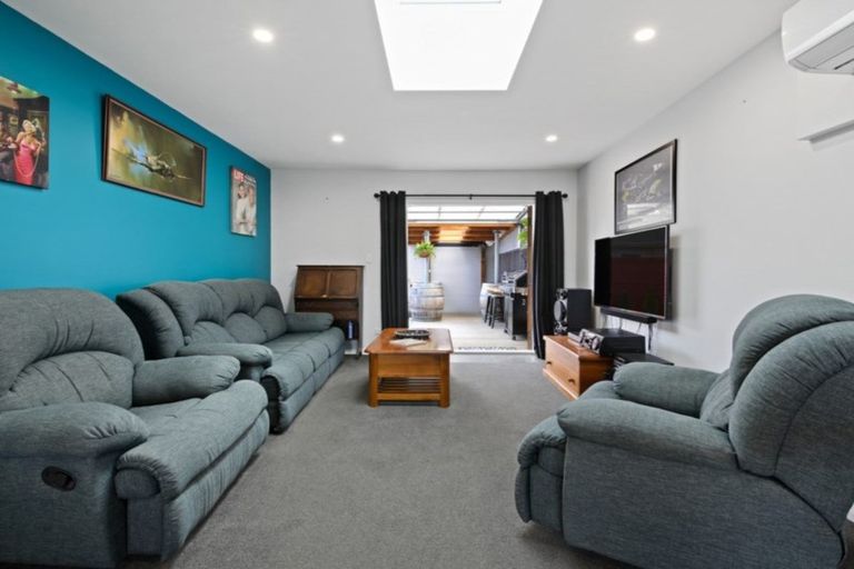 Photo of property in 2/40 Stuart Street, Blenheim, 7201