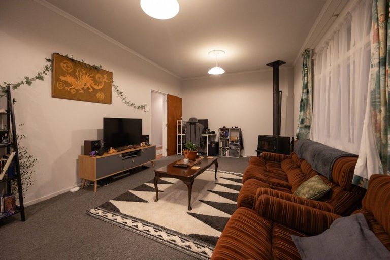 Photo of property in 43 College Street, Awapuni, Palmerston North, 4412