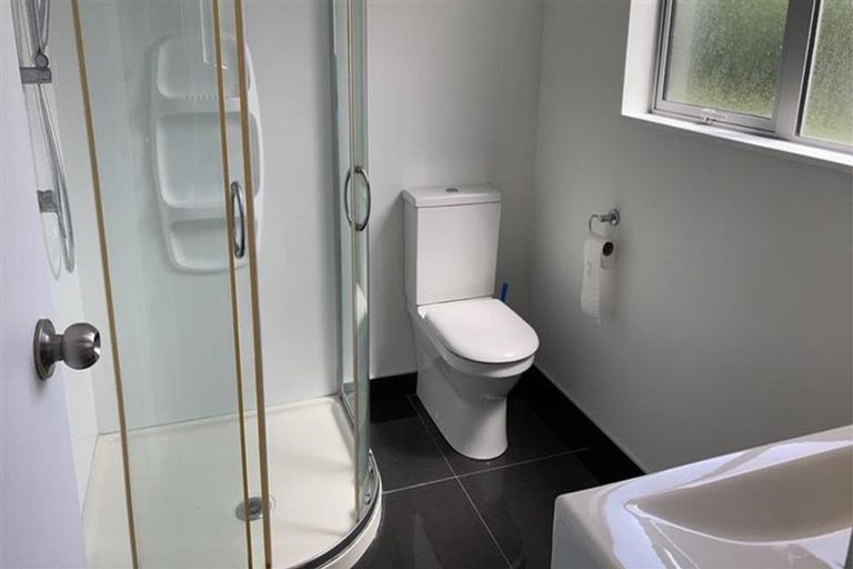 Photo of property in 114 Racecourse Road, Waiuku, 2123