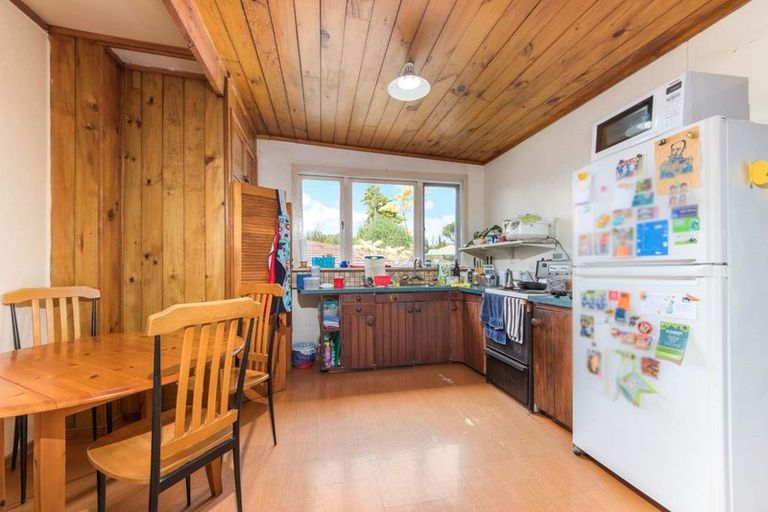 Photo of property in 75 Gardner Avenue, New Lynn, Auckland, 0600