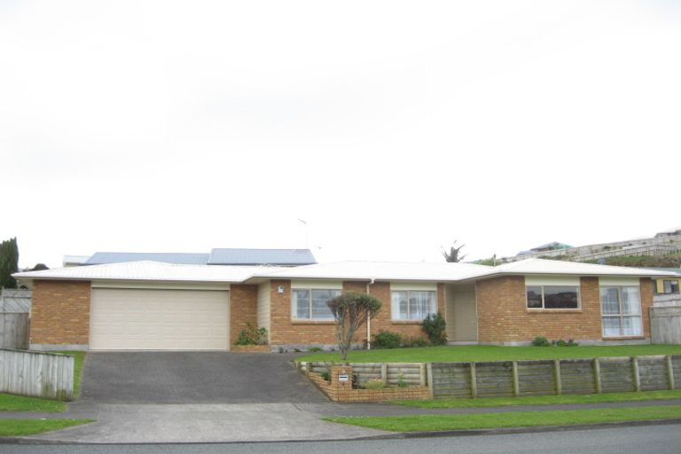 Photo of property in 4 Cyrus Street, Whalers Gate, New Plymouth, 4310