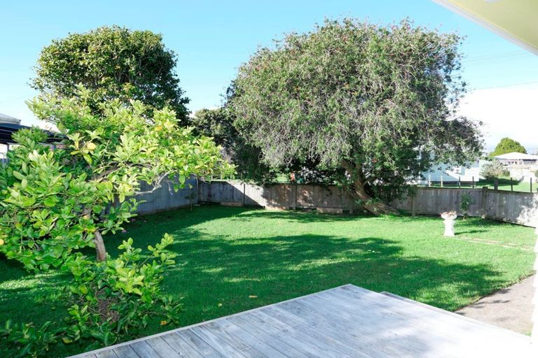 Photo of property in 9 Iti Street, Otaki, 5512