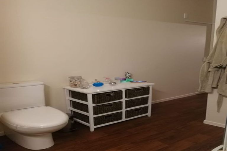 Photo of property in 16 Ropiha Street, Fitzroy, New Plymouth, 4312