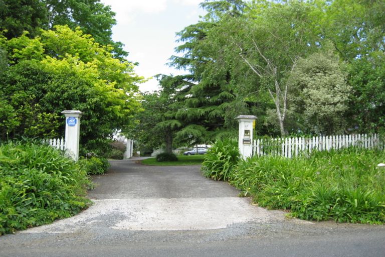 Photo of property in 41 Tuakau Road, Pukekohe, 2120