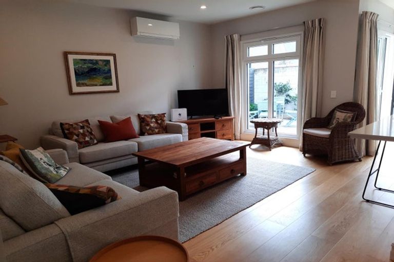 Photo of property in 6 John Britten Lane, Riccarton, Christchurch, 8011