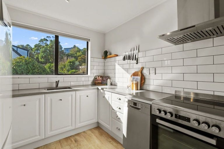 Photo of property in 42 Dominica Crescent, Grenada Village, Wellington, 6037